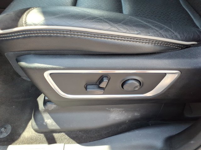Used 2024 RAM 1500 Laramie AWD/4WD image 5
