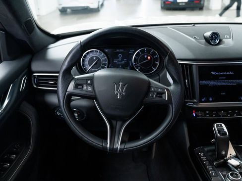 Used 2021 Maserati Levante S image 12