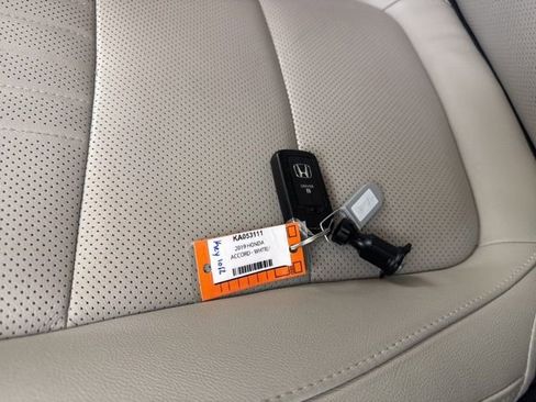 Used 2019 Honda Accord EX-L image 28
