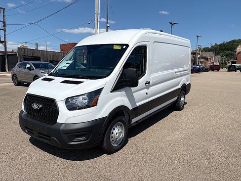 New 2026 Ford Transit 250 148 Medium Roof RWD image 3