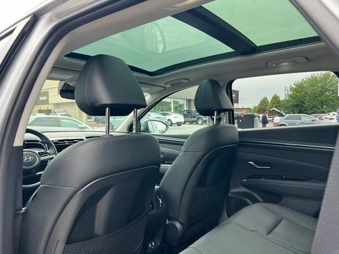 Certified 2024 Hyundai Tucson Limited AWD/4WD image 9