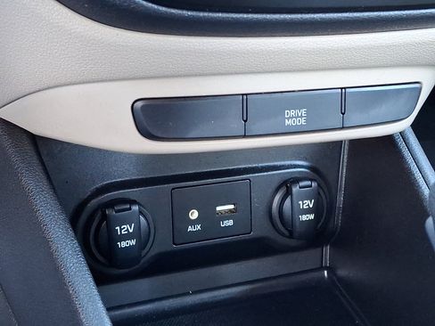 Used 2020 Hyundai Accent SEL image 17