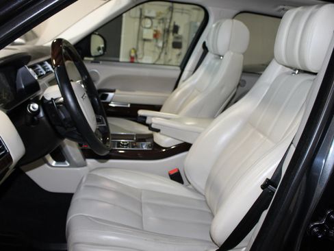 Used 2014 Land Rover Range Rover Supercharged AWD/4WD image 27