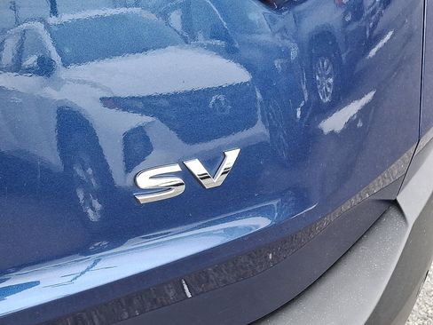 Used 2023 Nissan Rogue SV image 16