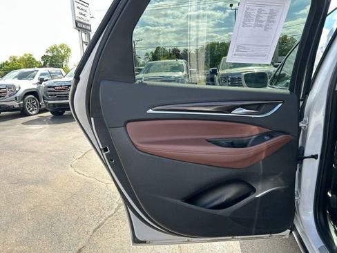 Used 2020 Buick Enclave Avenir w/ Avenir Technology Package AWD/4WD image 22