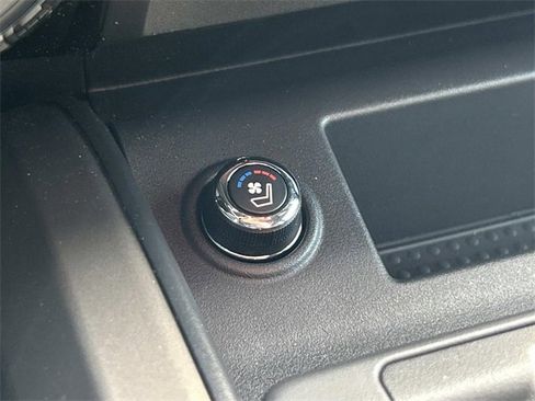 Used 2024 Nissan Titan Platinum Reserve w/ Moonroof Package image 32