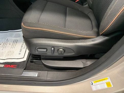 Used 2023 GMC Acadia AT4 AWD/4WD image 13