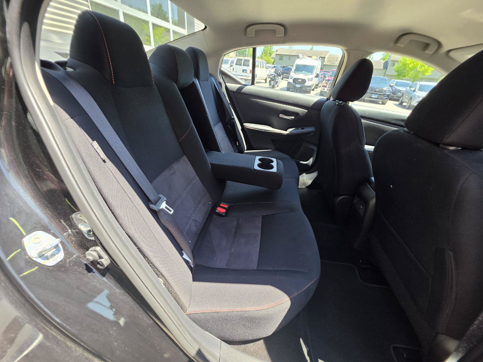 Used 2025 Nissan Sentra SR FWD image 18