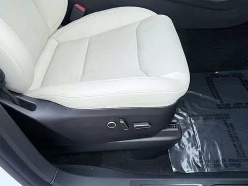 Used 2023 Tesla Model X AWD/4WD image 60
