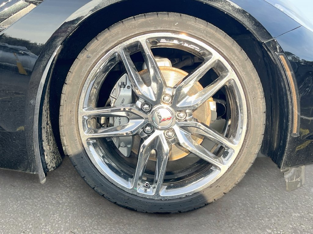 Used 2019 Chevrolet Corvette Stingray Convertible w/ 3LT Preferred Equipment Group RWD image 28