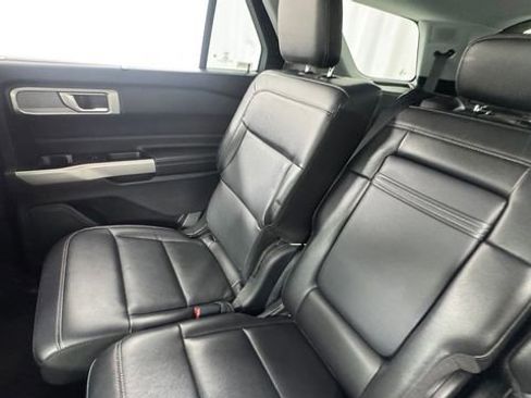 Used 2022 Ford Explorer Limited AWD/4WD image 14