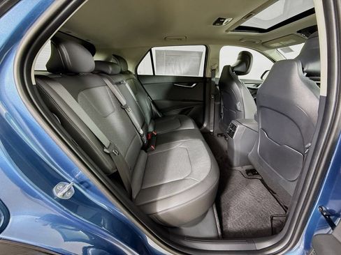 New 2026 Kia Niro Wave w/ Wave Preserve Package FWD image 31