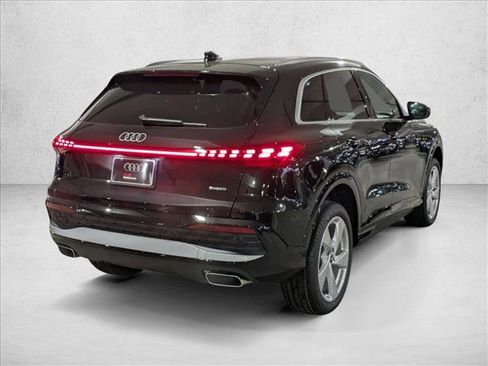 New 2025 Audi Q5 Premium Plus image 2