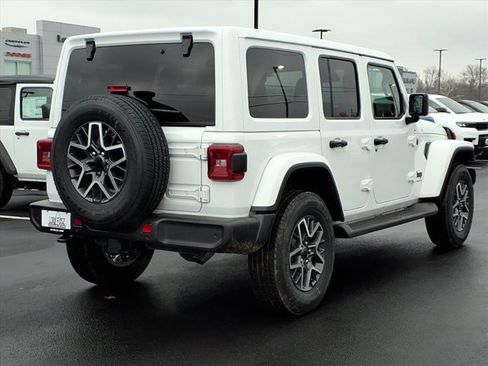 New 2026 Jeep Wrangler Sahara image 16