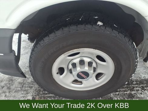 Used 2019 GMC Savana 2500 w/ Driver Convenience Package image 25