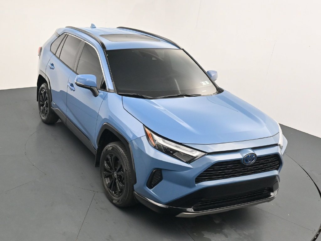 Used 2024 Toyota RAV4 SE w/ Convenience Package AWD/4WD image 28