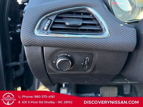 Used 2017 Chevrolet Cruze LT image 16