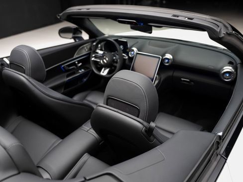 Used 2022 Mercedes-Benz SL 63 AMG 4MATIC image 75