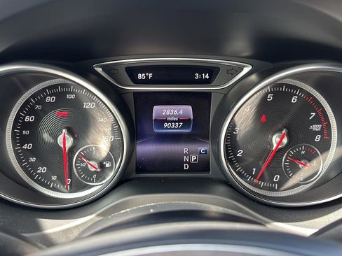 Used 2018 Mercedes-Benz GLA 250 4MATIC image 24