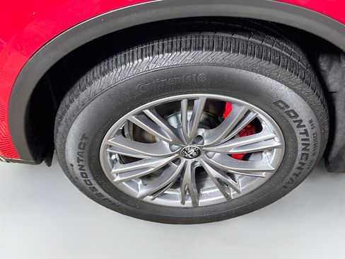 Used 2024 Alfa Romeo Stelvio Sprint image 14