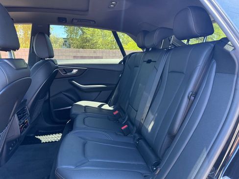 Used 2022 Audi Q8 Premium Plus AWD/4WD image 9