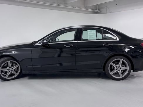 Used 2016 Mercedes-Benz C 300 4MATIC Sedan image 4