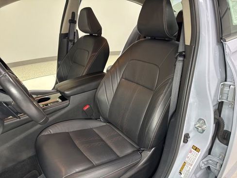 Used 2024 Nissan Altima 2.5 SR w/ SR Premium Package AWD/4WD image 16