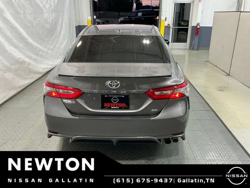 Used 2018 Toyota Camry SE w/ Audio Package FWD image 5