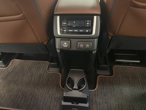 Used 2020 Subaru Ascent Touring image 28