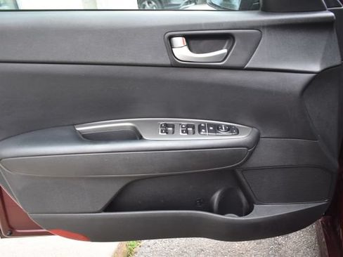 Used 2019 Kia Optima LX FWD image 16