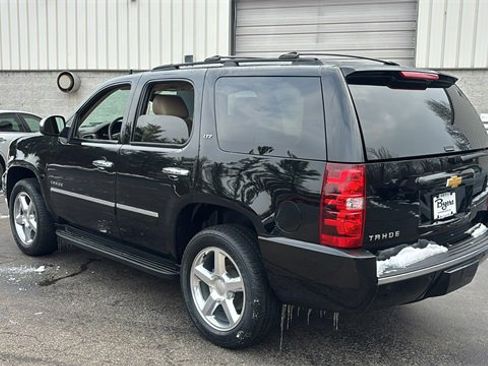 Used 2014 Chevrolet Tahoe LTZ image 11
