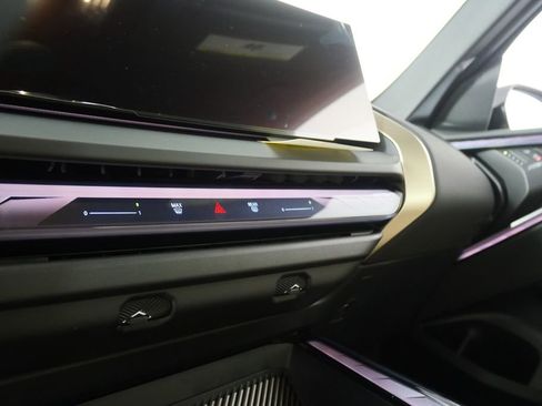 Used 2025 BMW X3 xDrive30i w/ Premium Package image 22