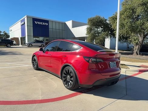 Used 2022 Tesla Model Y Performance image 4