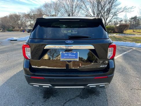 Certified 2023 Ford Explorer XLT w/ Equipment Group 202A image 9