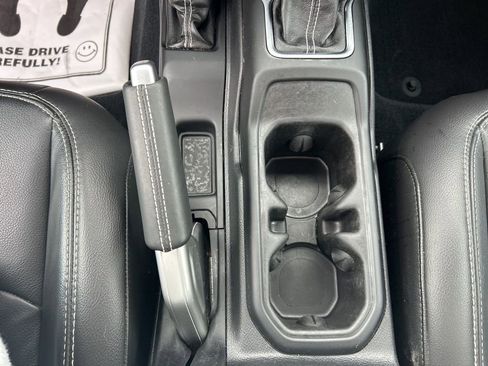 Used 2022 Jeep Gladiator Overland w/ Popular Equipment Package image 19