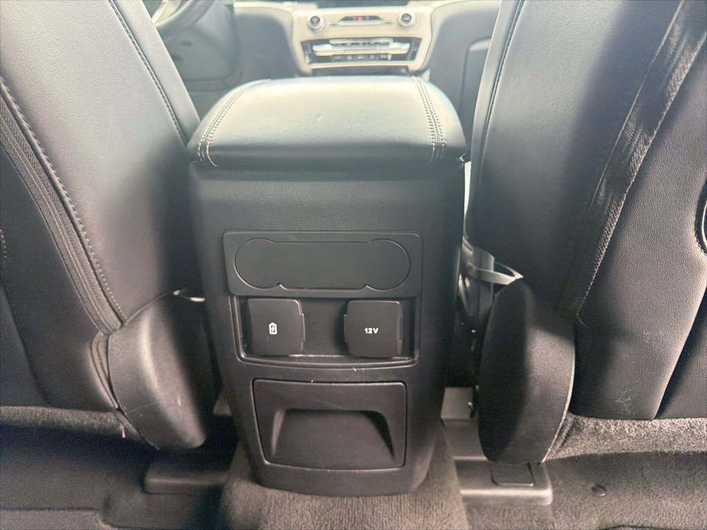 Used 2023 Ford Explorer XLT w/ Equipment Group 202A RWD image 24