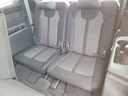 New 2026 Kia Sorento LX FWD image 12