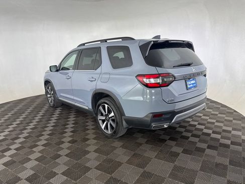 Used 2023 Honda Pilot Touring image 7