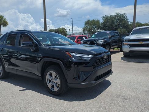 Certified 2025 Toyota RAV4 XLE w/ Convenience Package AWD/4WD image 3