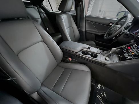 Used 2023 Lexus IS 300 300 w/ Premium Package image 31