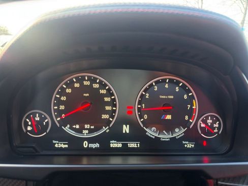 Used 2015 BMW X6 M image 22