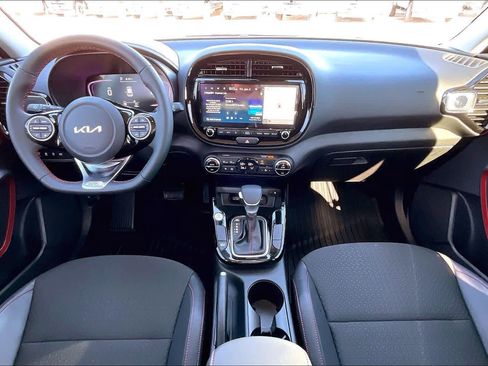 Used 2025 Kia Soul GT-Line image 14