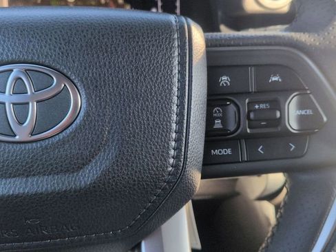 New 2025 Toyota 4Runner SR5 image 15