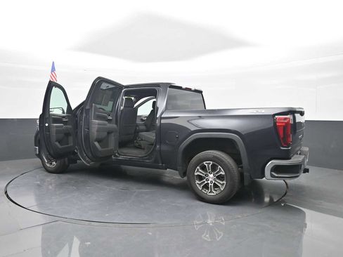 Used 2025 GMC Sierra 1500 SLT AWD/4WD image 43