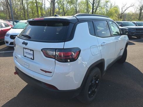 Used 2024 Jeep Compass Trailhawk w/ Trailhawk Elite Group AWD/4WD image 23