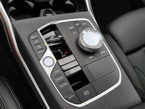 New 2026 BMW 330i xDrive Sedan image 18