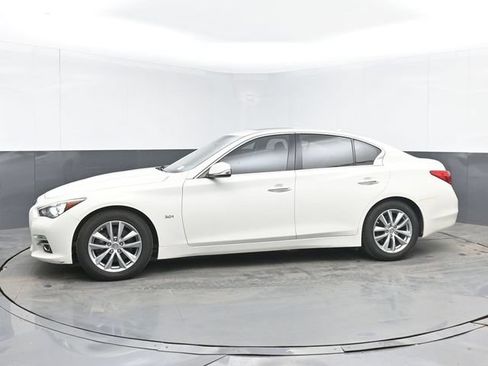 Used 2017 INFINITI Q50 3.0t Premium RWD image 6