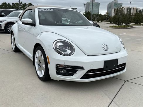 Used 2019 Volkswagen Beetle 2.0T S image 12