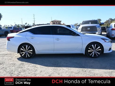 Used 2020 Nissan Altima 2.5 SR FWD image 5