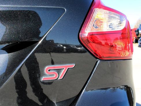 Used 2013 Ford Focus ST image 29